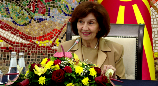Siljanovska-Davkova: Le ta bëjmë Maqedoninë një vend të mirë, të drejtë dhe dinjitoz për të jetuar