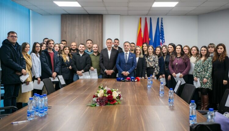 Spitali Klinik i Tetovës ndanë vendime për 28 specializantë