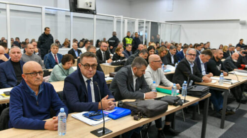 (VIDEO) Asnjëri nga 35 të akuzuarit nuk ndjehet fajtor për zjarrin në “Pulse”