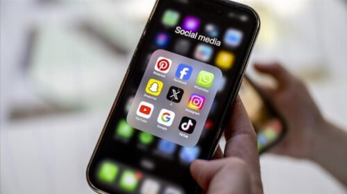 Australia bëhet vendi i parë në botë që ndalon mediat sociale për fëmijët nën 16-vjeç