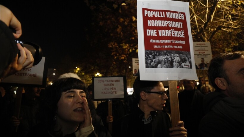 Shqipëri, mbahet protestë kundër “korrupsionit dhe varfërisë”