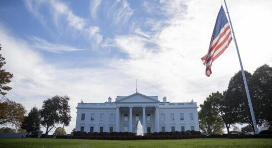 Shtëpia e Bardhë: SHBA do të konfiskojë naftën nga cisterna e kapur pranë brigjeve të Venezuelës