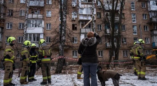 Rusia dhe Ukraina akuzojnë njëra-tjetrën për sulme ajrore gjatë natës përpara bisedimeve Trump-Zelenskyy