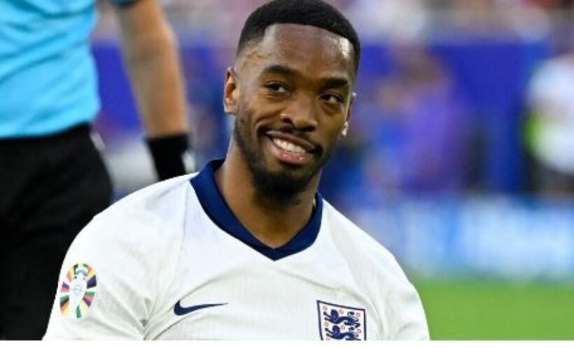 Goditi me grusht një tifoz, sulmuesi i Anglisë bie në prangat