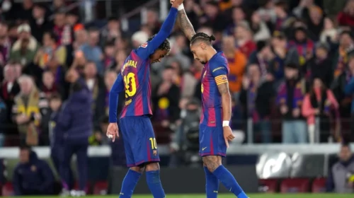 Barcelona mposht Osasunën me dy golat e Raphinhas