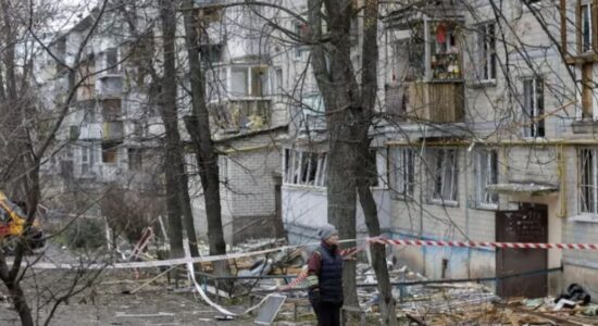 Nuk ndalen sulmet ruse në rajonin e Kievit, disa të plagosur dhe dëme në infrastrukturë