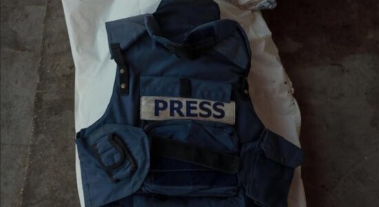 Gazetarja dhe nëna e saj midis trupave të 25 palestinezëve të nxjerrë nga rrënojat në Gaza