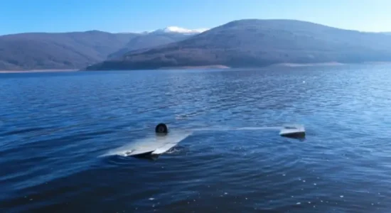 KHAAIR ka filluar një hetim për rënien e aeroplanit sportiv në Liqenin e Mavrovës