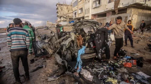 Katër palestinezë të vrarë në një sulm izraelit në Gaza pavarësisht armëpushimit