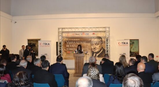 Shkup, mbahet Takimi i 11-të Ndërkombëtar i Poezisë Turke “Yahya Kemal Beyatlı”