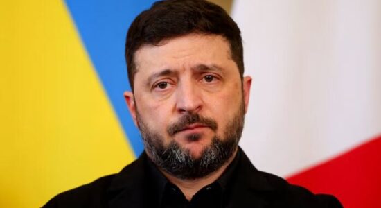 Zelensky heq dorë nga ambicia për në NATO përpara bisedimeve të paqes