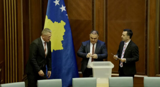 Gjykata Kushtetuese i hap rrugë zgjedhjes së nënkryetarit të Kuvendit nga Lista Serbe