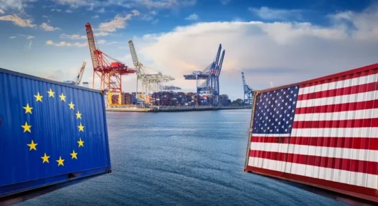 BE do të pezullojë tarifat ‘hakmarrëse’ ndaj SHBA-së