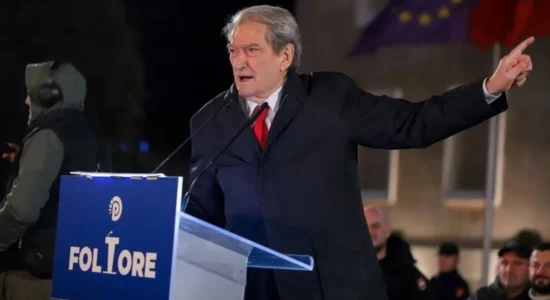 Berisha: Nuk presim forcat Delta në Surrel, do të zbarkojnë Deltat tona