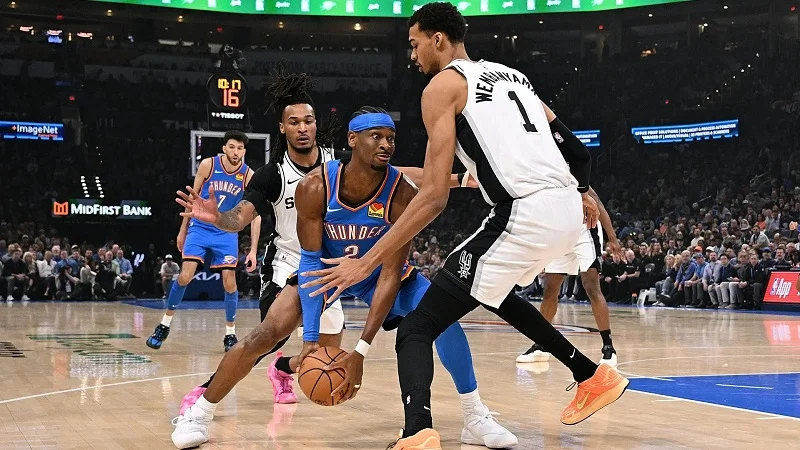 Oklahoma fiton duelin e kreut ndaj Spurs, LeBron-Doncic i japin fitoren Lakers