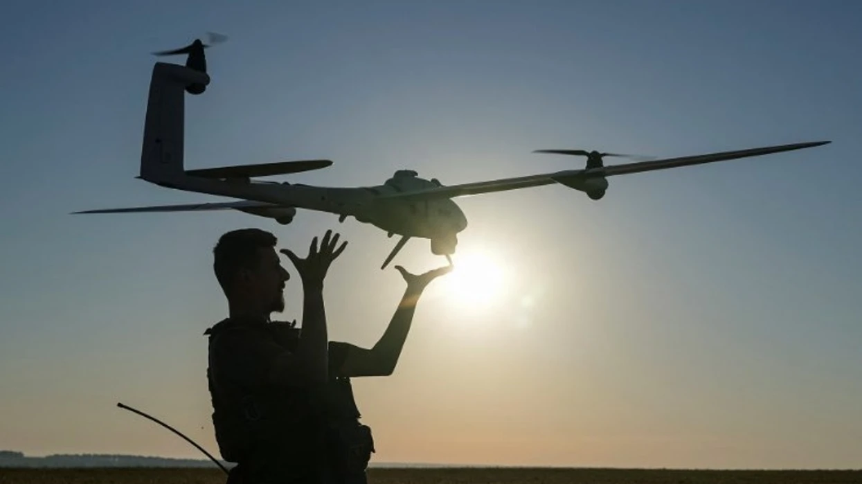 Dronët rusë përdorin satelitët e Muskut për të sulmuar Ukrainën