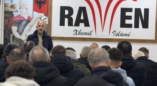 Nevzat Bejta takon banorët e Ravenit, premton zhvillim dhe investime pas 11 janarit