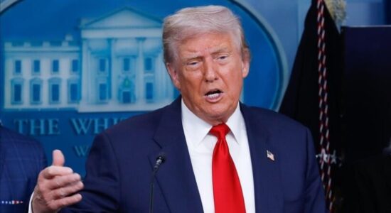 Trump kërkon marrëveshje nga Teherani: “Armatë masive” është nisur për në Iran