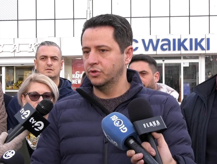 Valbon Limani realizoi takim me zejtarët dhe esnafin e qytetit