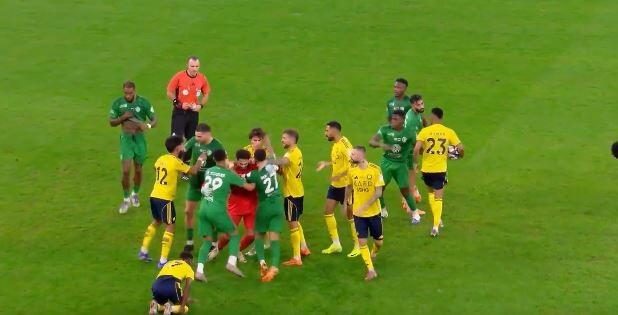 (VIDEO) Plas grushti edhe në Arabinë Saudite, e pëson Zhoao Feliks në humbjen e Al Nasr