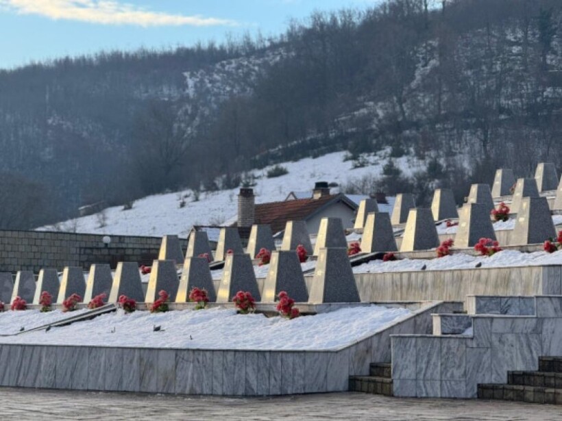 (VIDEO) Liderët shtetërorë kërkojnë drejtësi për Masakrën e Reçakut