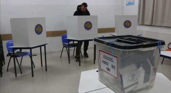 Kosovë, 109 persona të arrestuar për manipulim me votat e zgjedhjeve të 28 dhjetorit