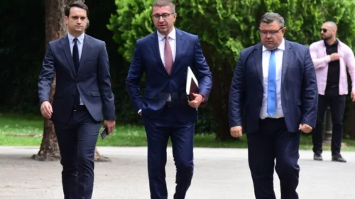 Sot mbahet takimi i liderëve, nuk merr pjesë Filipçe