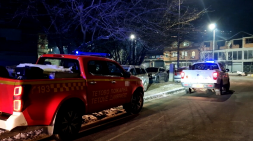 (VIDEO) Zjarr në një banesë në Tetovë, babai vdes, i biri lëndohet