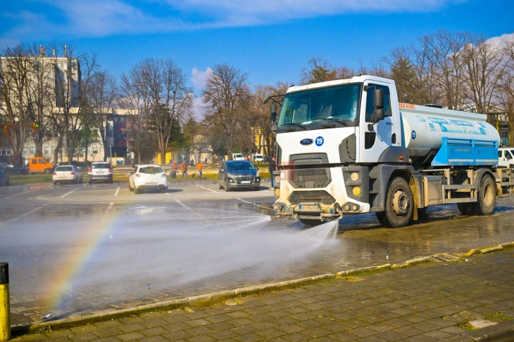 Gjorgjievski  Ka filluar pastrimi i madh i Qendrës Klinike  Nënë Tereza   janë mobilizuar të gjitha ndërmarrjet publike të qytetit