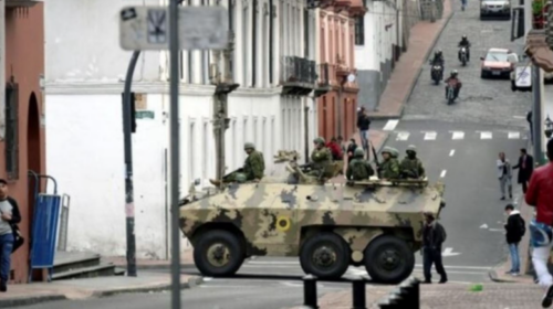 Ekuadori vendos 10,000 trupa ushtarake kundër karteleve të drogës
