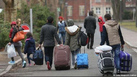 Emigracioni/ Bien hyrjet e paligjshme në BE, më pak klandestinë nga rruga ballkanike