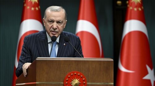 Erdogan i përcjell Trumpit “ndjeshmëritë” e Ankarasë, kërkon të ruhet stabiliteti i Venezuelës