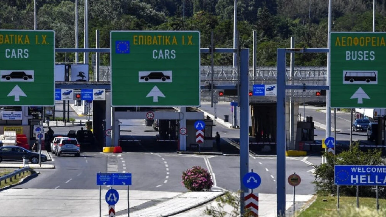 Bujqit grekë bllokuan sërish vendkalimin kufitar Evzoni ndërmjet Maqedonisë së Veriut dhe Greqisë