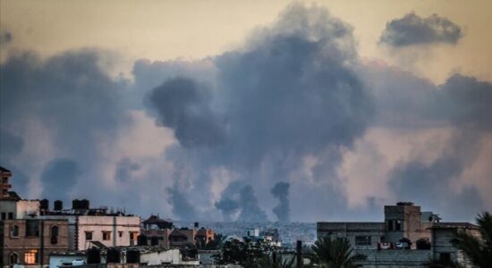 Izraeli vazhdon sulmet në zona të ndryshme të Gazës, pavarësisht armëpushimit