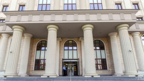 Tridhjetë ditë paraburgim për tetë persona pas hetimit për dëm prej gati 4,8 milionë euro ndaj buxhetit shtetëror