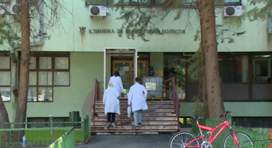 (VIDEO) Edhe një viktimë nga gripi, rritet numri i të hospitalizuarve