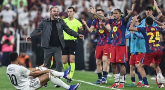 Flick komenton presionin e Real Madridit në garën për titullin e La Ligës