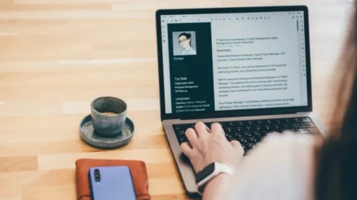 Padi kundër inteligjencës artificiale – punëkërkuesit i shpallin “luftë” AI-së