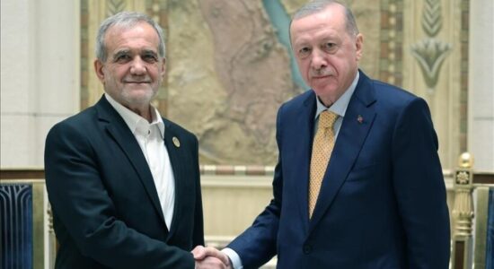 Presidenti Erdogan diskuton me homologun iranian për tensionet rajonale