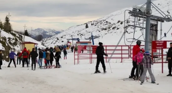Ndërpritet skijimi në Kodrën e Diellit