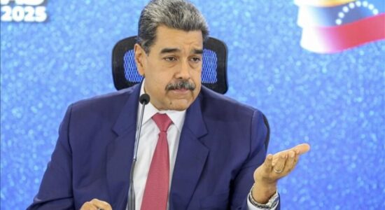 Venezuela “nuk është në dijeni” të vendndodhjes së presidentit Maduro