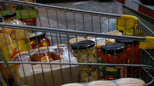 (VIDEO) 40.000 euro gjoba për marketet, kishin ushqime të skaduara