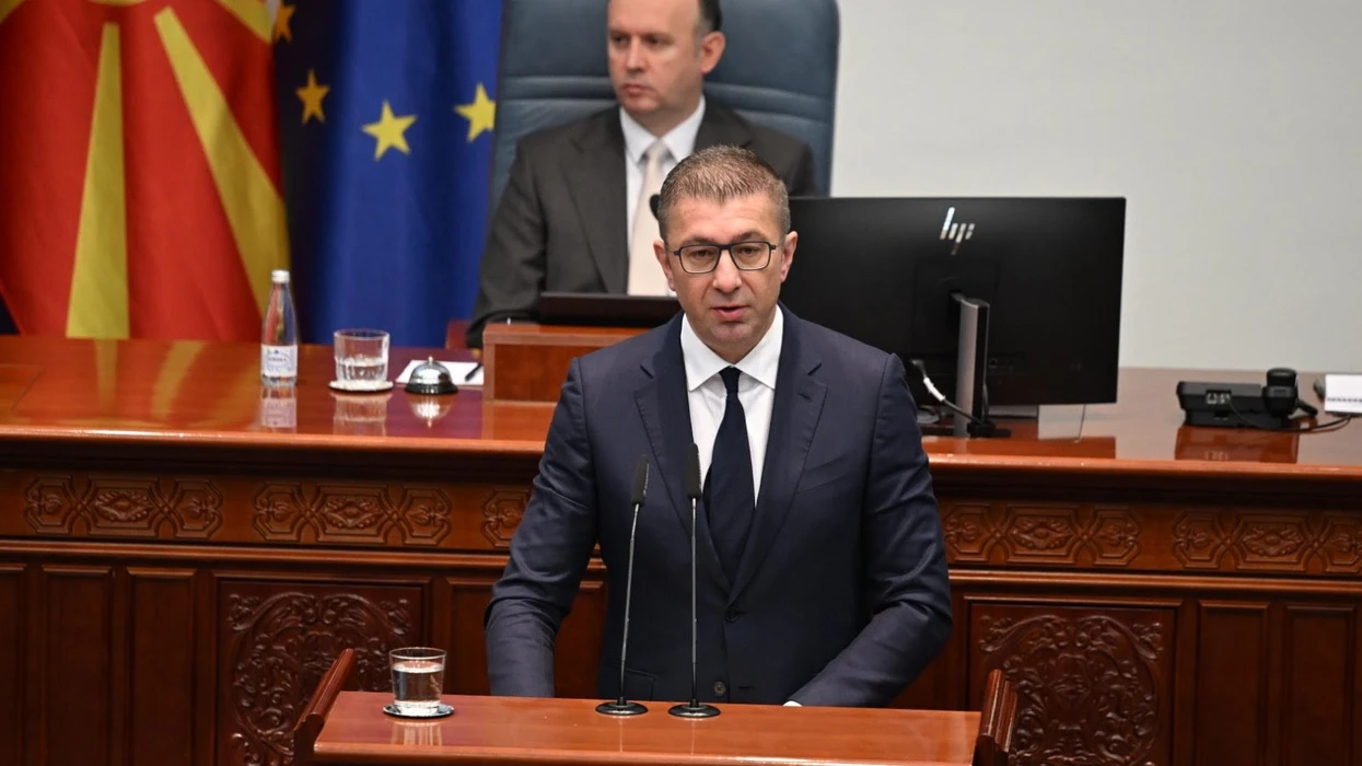 Mickoski: Absolutisht po mbahet llogari për përfaqësimin e drejtë, ligji është i gatshëm dhe së shpejti duhet të parashtrohet në Kuvend