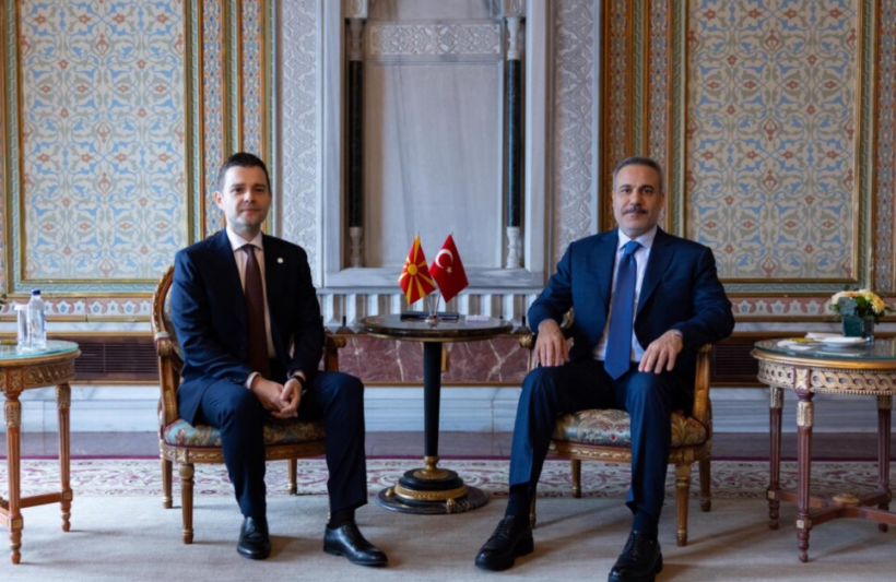 Mucunski takohet me homologun turk Hakan Fidan