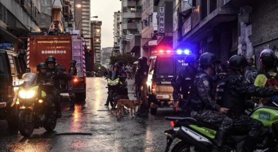 Dëgjohen shpërthime në kryeqytetin e Venezuelës mes tensioneve në SHBA