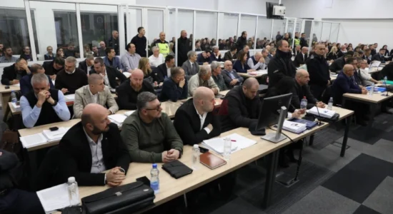 Gjykimi për zjarrin në “Puls” shtyhet më 26 janar me kërkesë të anëtares së sapozgjedhur të Këshillit Gjyqësor, e cila është avokate e njërit të akuzuar