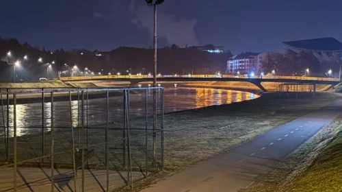 Shkupi fillon rikonstruksionin e fushave sportive në bregun e Vardarit