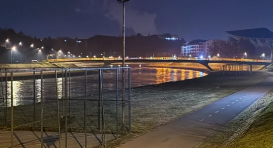 Shkupi fillon rikonstruksionin e fushave sportive në bregun e Vardarit