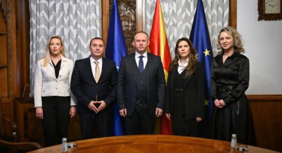 (VIDEO) Anëtarët e reja të Këshillit Gjyqësor betohen në Kuvend