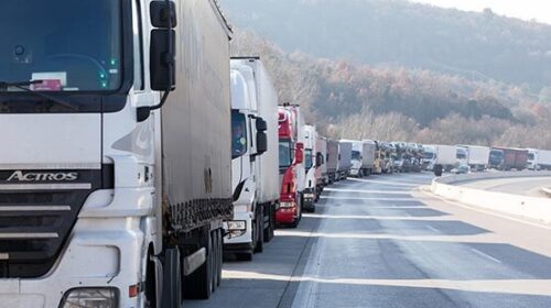 Nga e hëna bllokadë për trafikun e mallrave nëpër pikat kufitare në vend